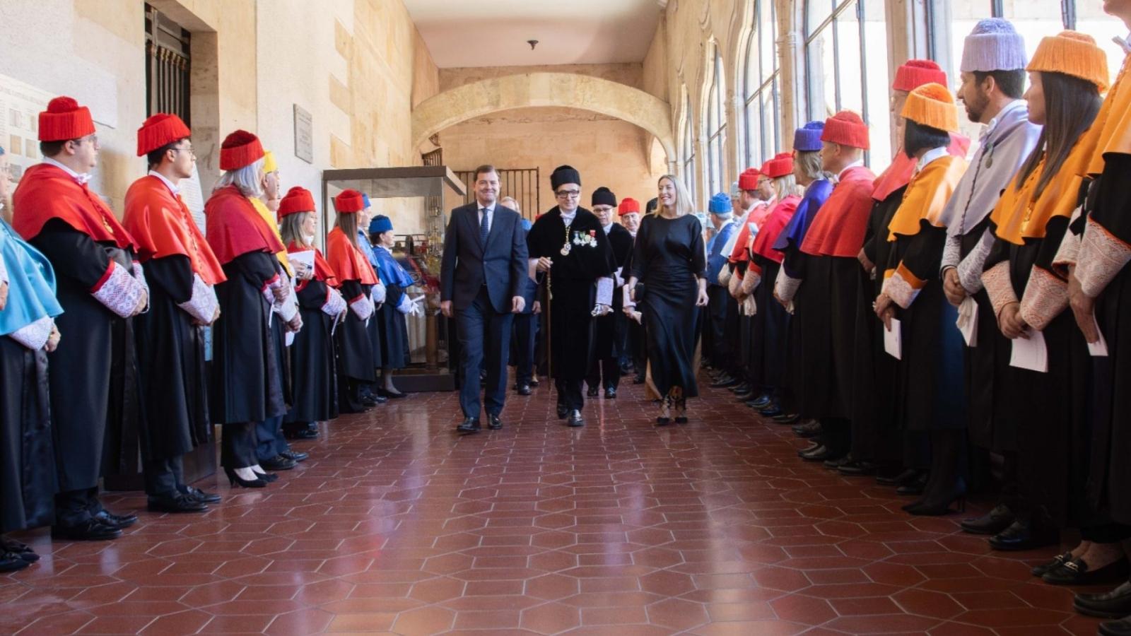 El presidente de Mapfre, Antonio Huertas, ha sido investido doctor Honoris Causa por la Universidad de Salamanca