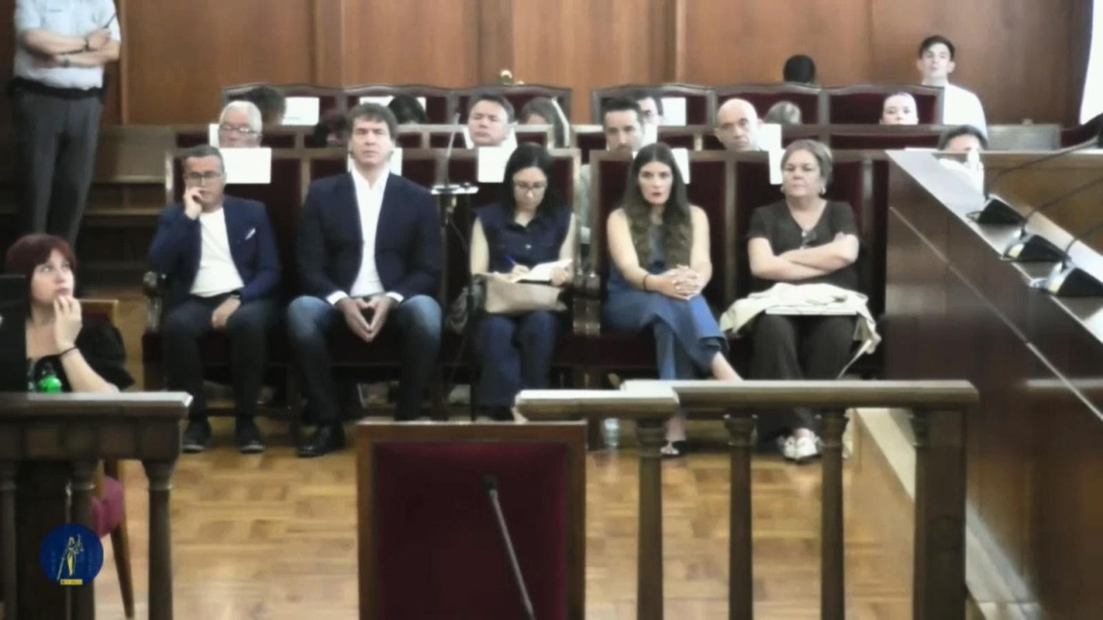 David Sánchez Pérez-Castejón y Miguel Ángel Gallardo en el banquillo de la Audiencia Provincial de Badajoz