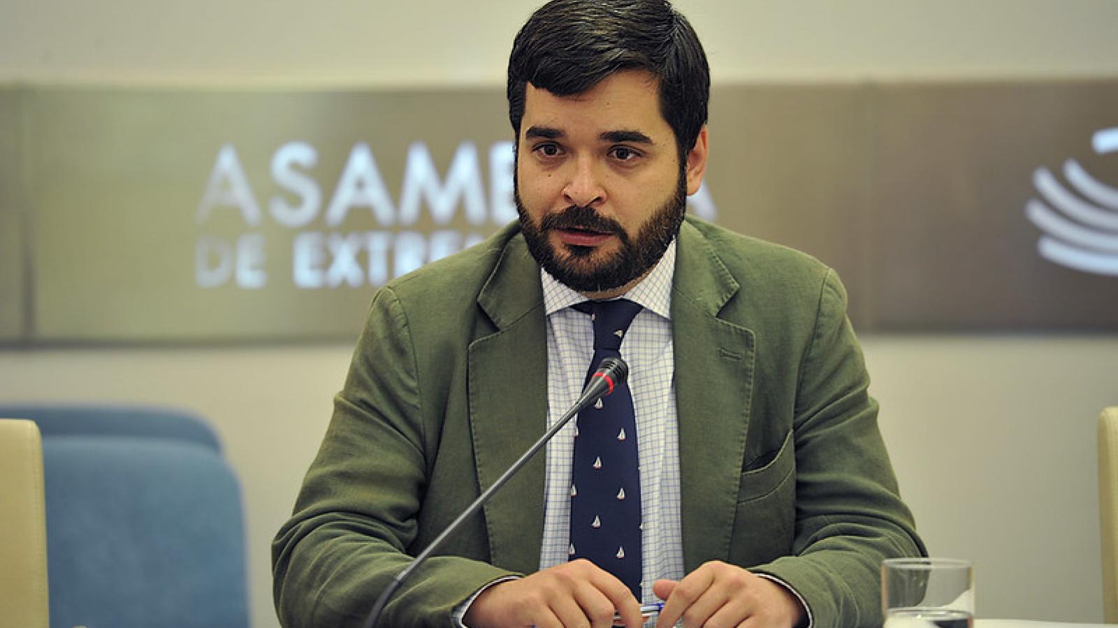 El director general de Servicios Sociales, Infancia y Familia, Eliseo Fernández