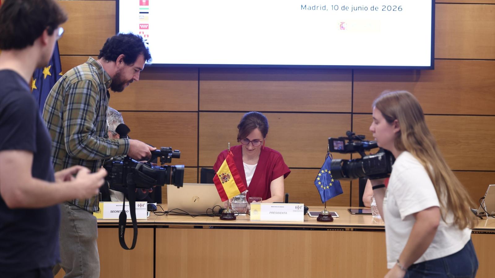 La ministra de Sanidad, Mónica García