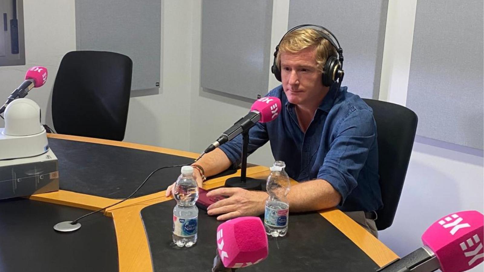 Ignacio Gragera, alcalde de Badajoz, en una entrevista en Canal Extremadura Radio