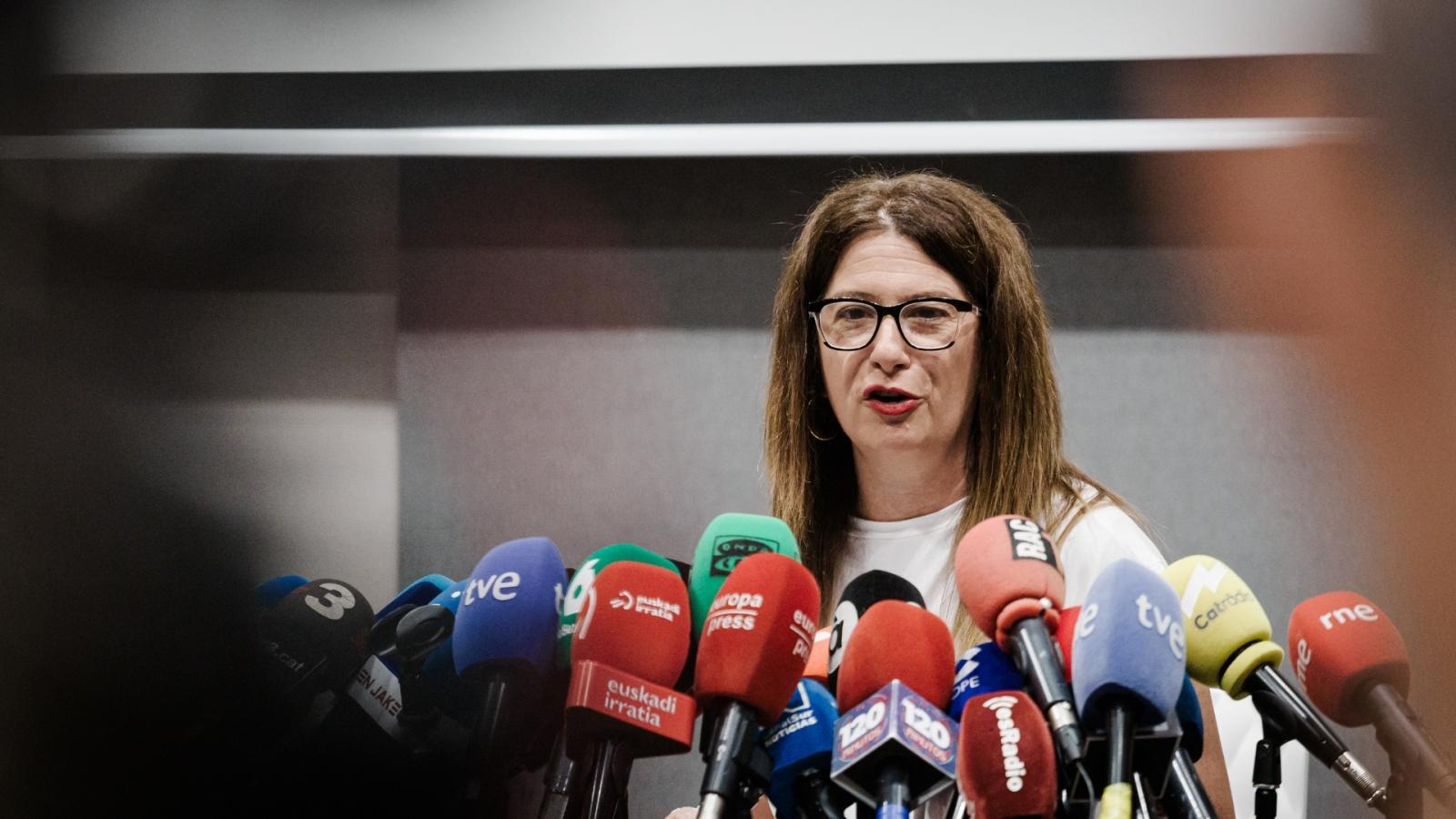 La exmilitante socialista Leire Díez durante una rueda de prensa, en el Hotel Novotel, a 4 de junio de 2025, en Madrid 