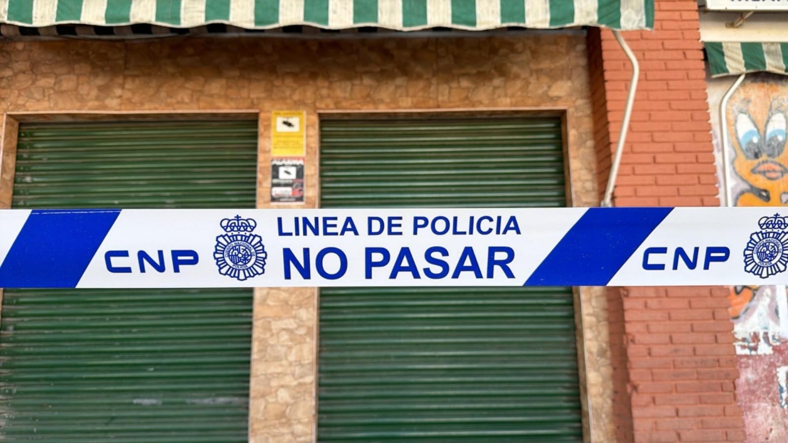 Cordón policial en la tienda donde entró David Salazar