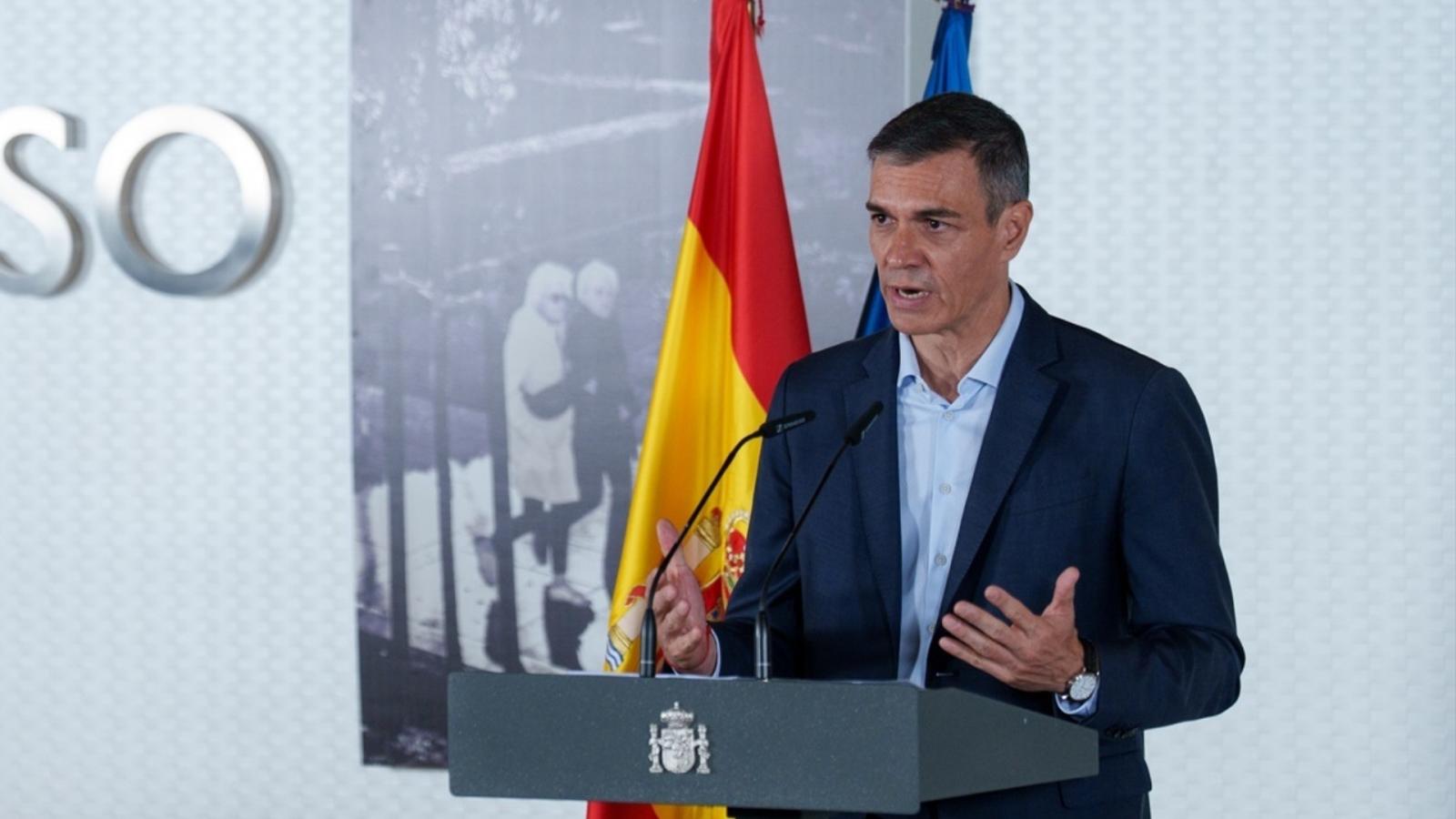 El presidente del Gobierno, Pedro Sánchez, durante un encuentro sobre políticas de apoyo a la discapacidad y la dependencia, en el Instituto de Mayores y Servicios Sociales (IMSERSO), a 23 de junio de 2026