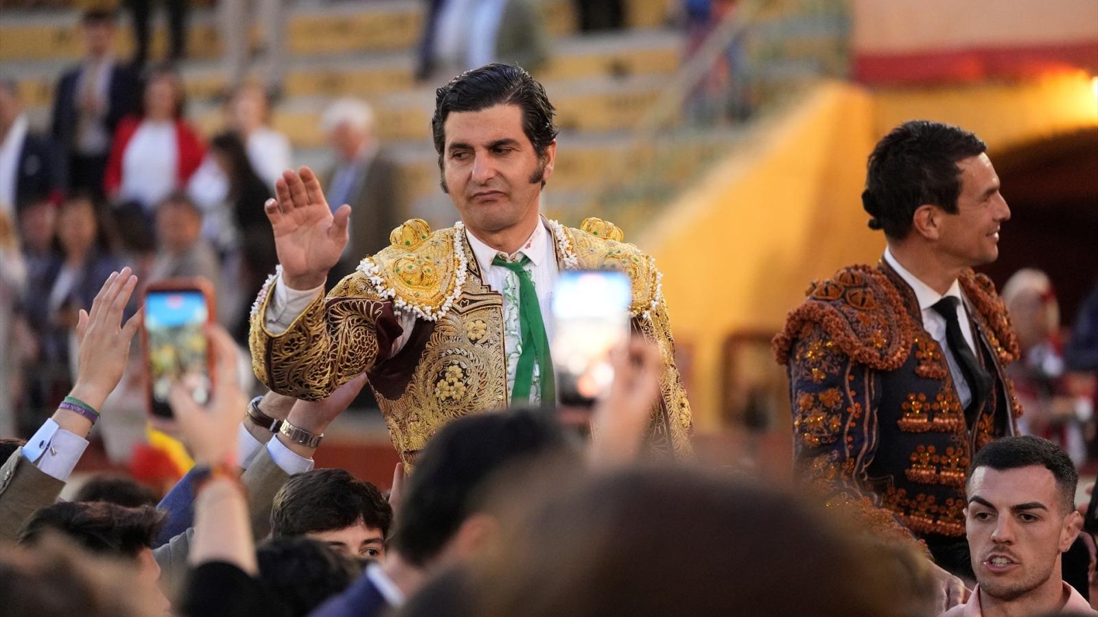 Piden al Observatorio de las Familias y la Infancia de Extremadura que vigile la entrada de niños a la tauromaquia