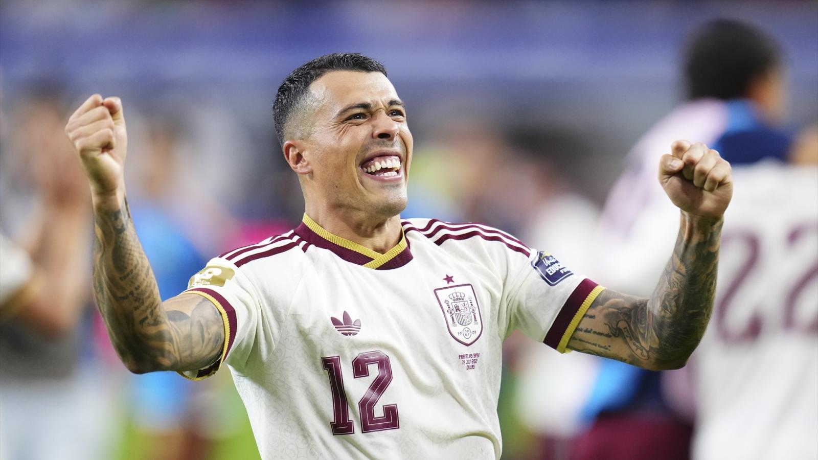 Pedro Porro busca coronar su Mundial con la segunda estrella para España