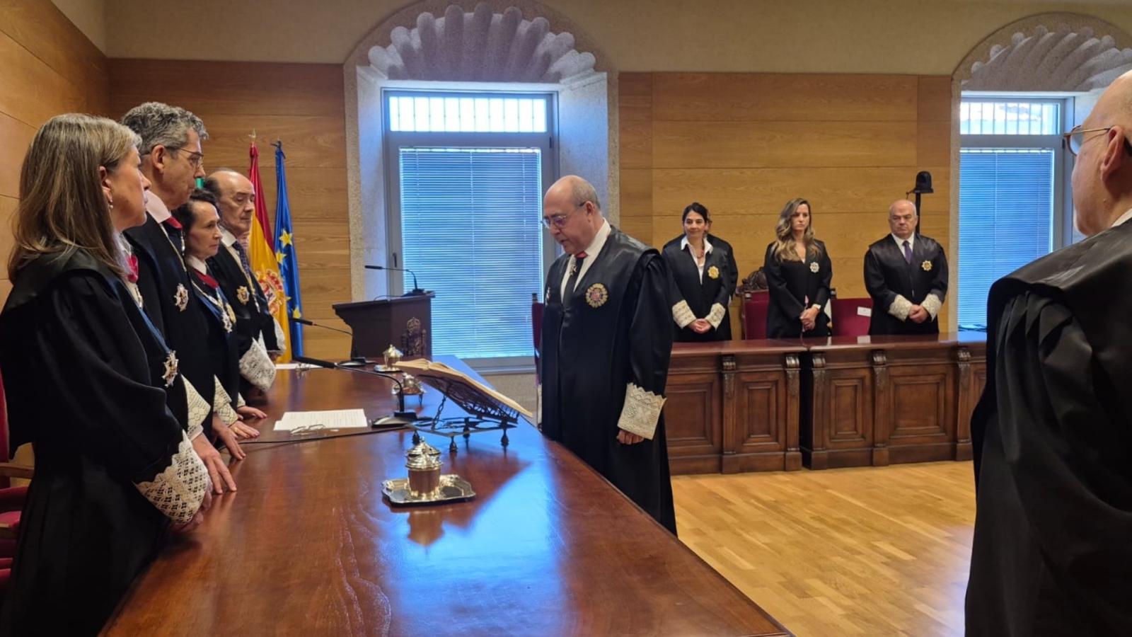 Toma de posesión de Valentín Pérez Aparicio como nuevo presidente de la Audiencia Provincial de Cáceres