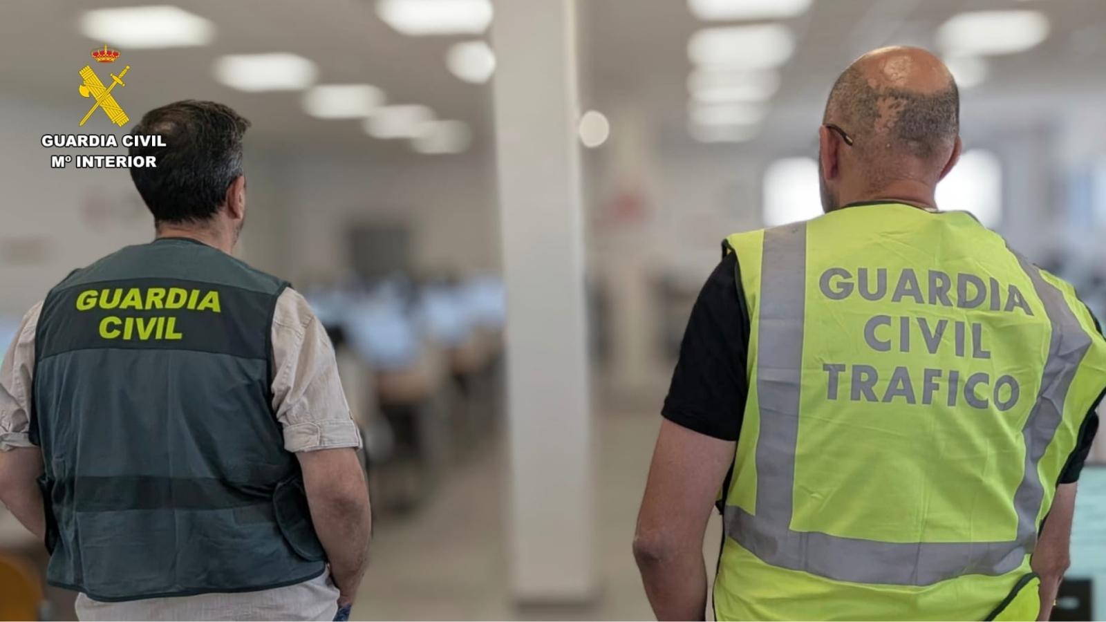 Agentes de la Guardia Civil
