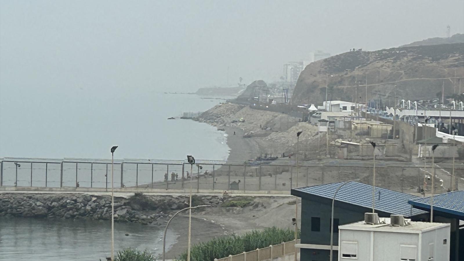 Vista de la frontera entre España y Marruecos, a 15 de agosto de 2026, en Ceuta (España). La frontera del Tarajal se encuentra en calma desde primera hora de la mañana de este sábado