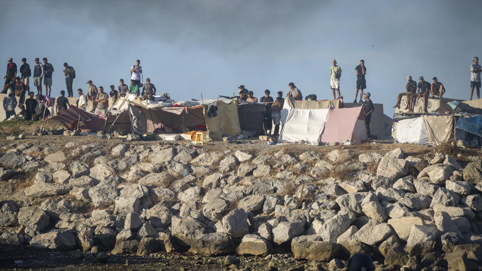 Gobierno y Ceuta acuerdan nuevos espacios para reubicar a los migrantes sin alojamiento