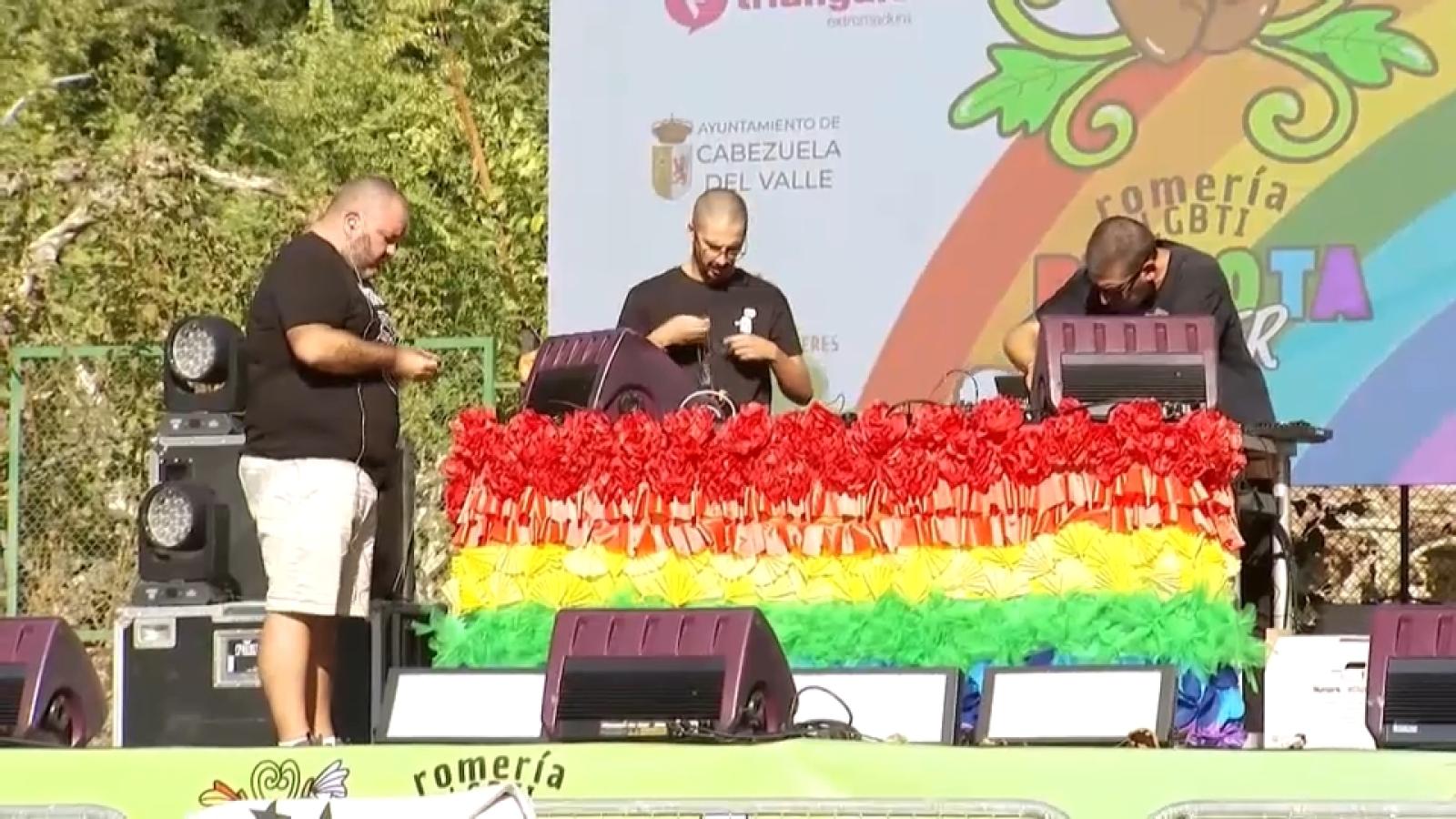 Bellota Queer lleva a Pasarón de la Vera una romería LGTBI para todos los públicos con Natalia, Dulzaro y DJ Tito