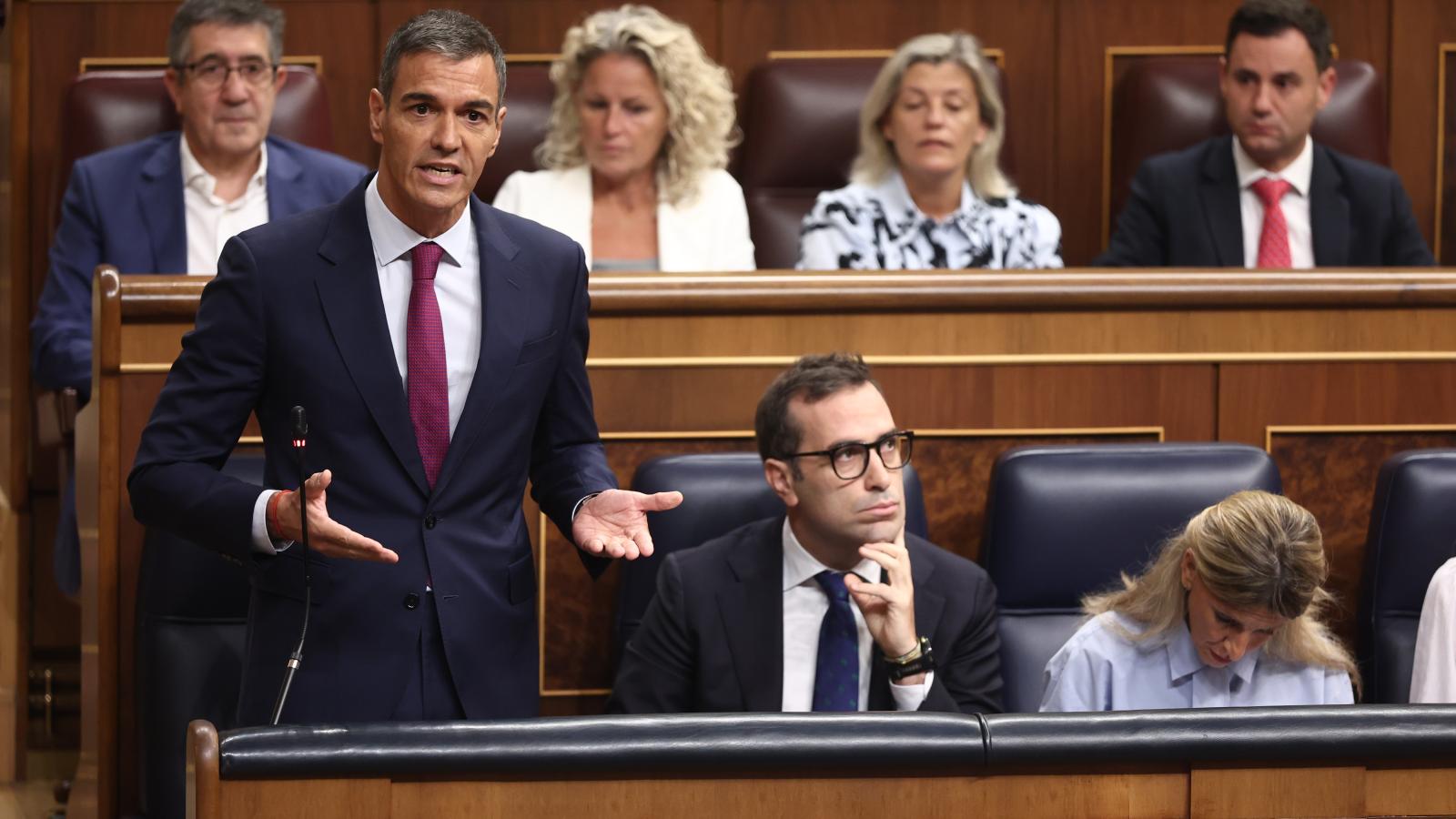 Sánchez defiende que lo "inteligente" fue dejar entrar en Ceuta a los migrantes y no "liarse a tiros" como plantea el PP