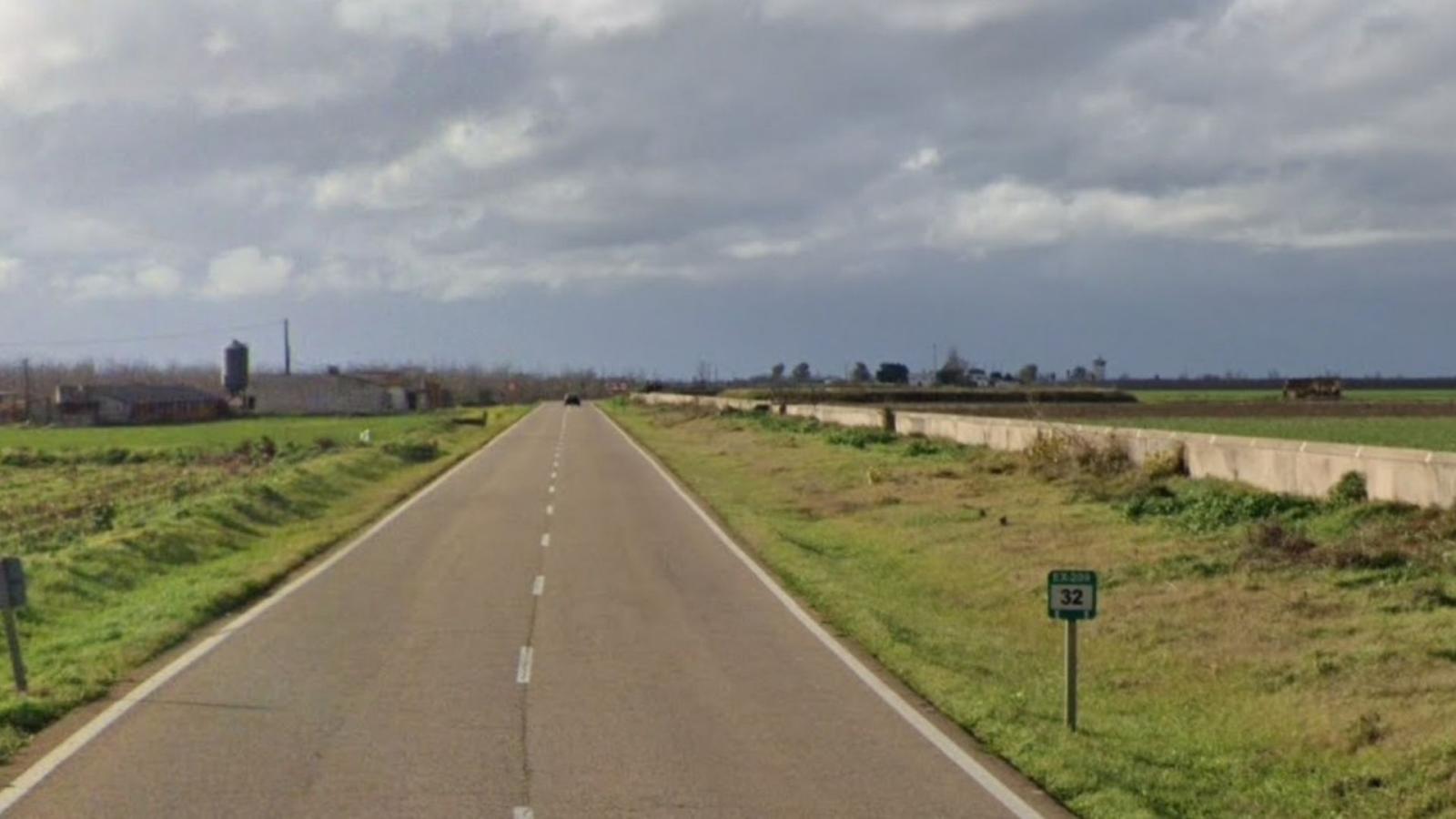 Carretera Ex-209 que une Montijo con Guadiana