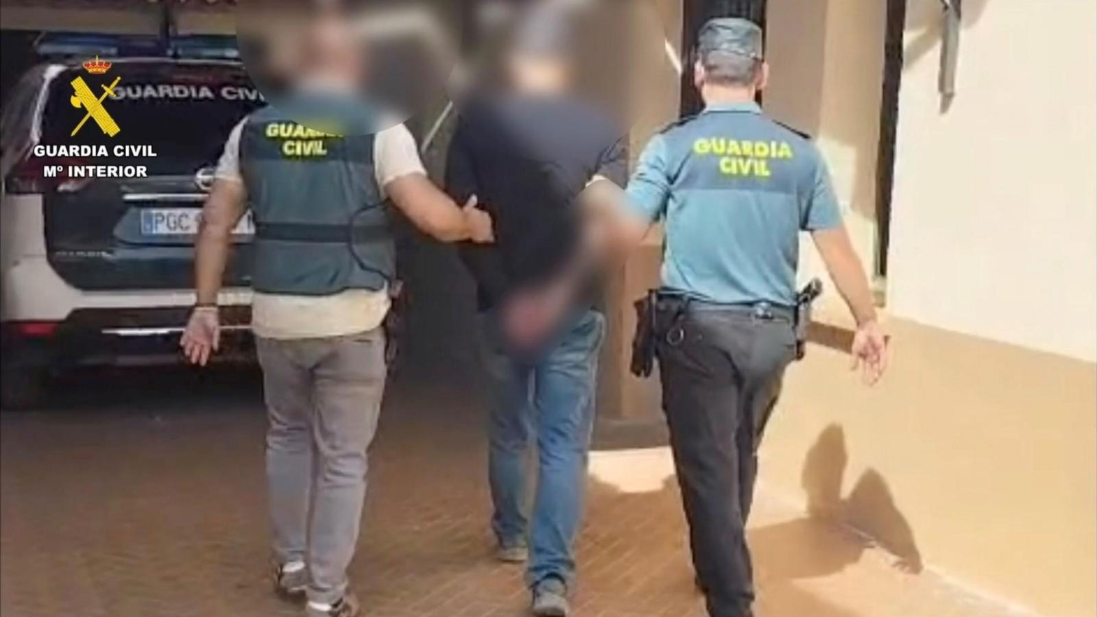 La Guardia Civil detiene al presunto autor de un intento de robo con violencia de una cadena de oro en Zorita (Cáceres).