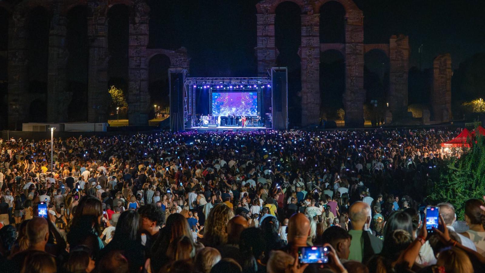 Actuación de Camela en la capital extremeña