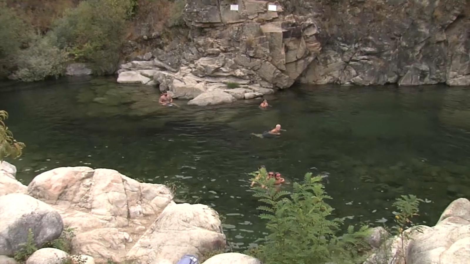 Garganta de Alardos, en Madrigal de la Vera