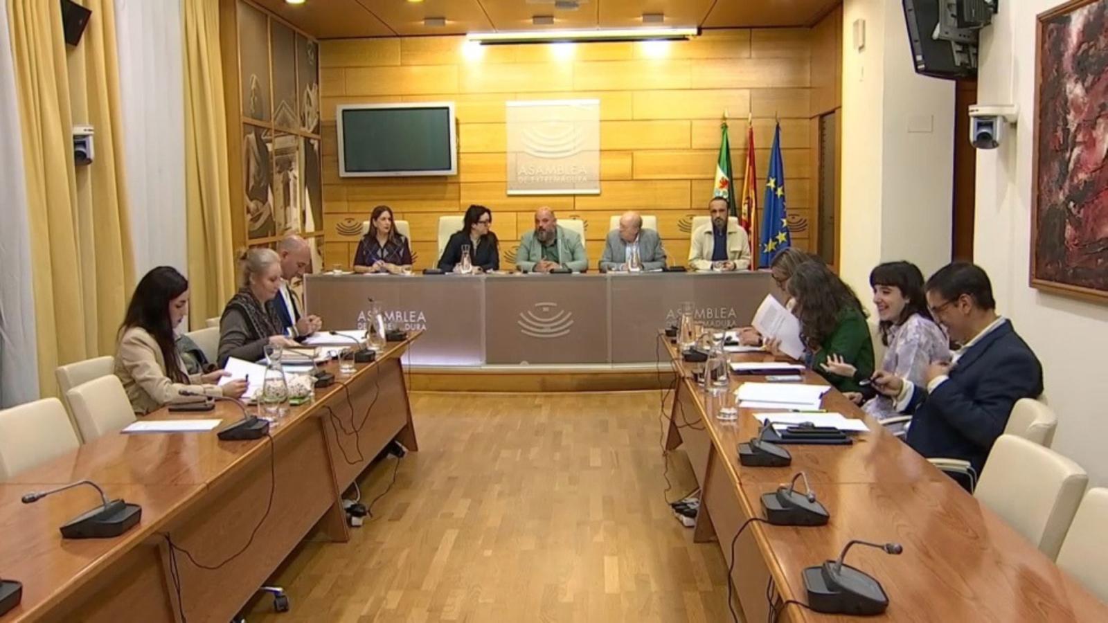 Extremadura encara el primer examen parlamentario de los Presupuestos de 2027