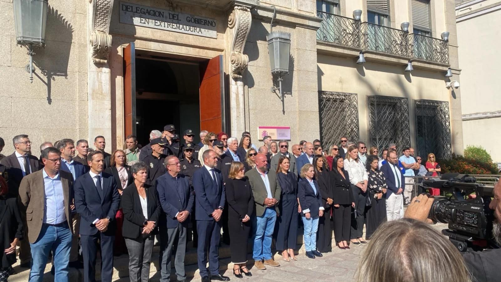Minutos de silencio y banderas a media asta por las víctimas de Urda