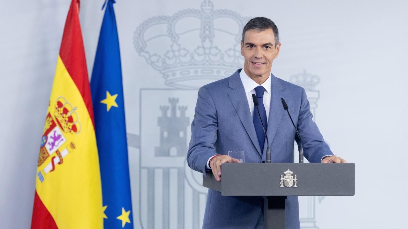 El presidente del Gobierno, Pedro Sánchez, durante una rueda de prensa posterior al Consejo de Ministros, en el Palacio de la Moncloa, a 6 de octubre de 2026, en Madrid (España). 