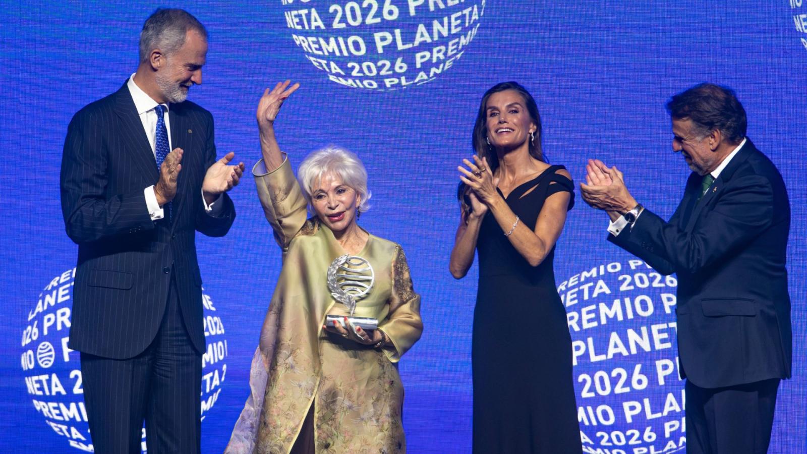 Isabel Allende recibe el Premio Planeta 2026