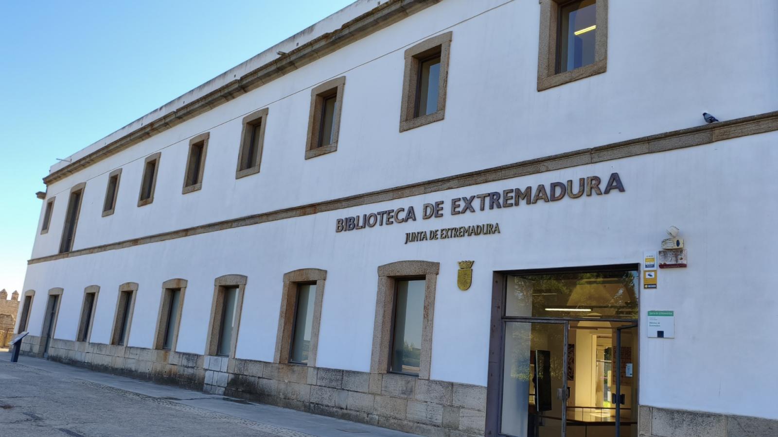 La Junta de Extremadura y la Biblioteca Nacional firman un acuerdo para el acceso y consulta a las colecciones digitales de la institución cultural