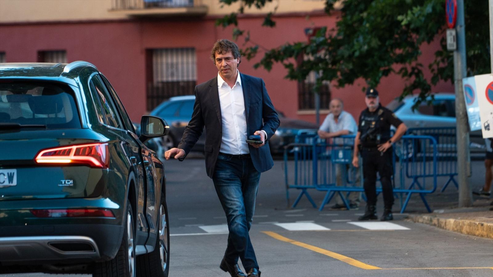 El hermano de Pedro Sánchez, David Sánchez, a su salida de la segunda jornada de un juicio en la Audiencia Provincial de Badajoz, a 1 de junio de 2026, en Badajoz, Extremadura