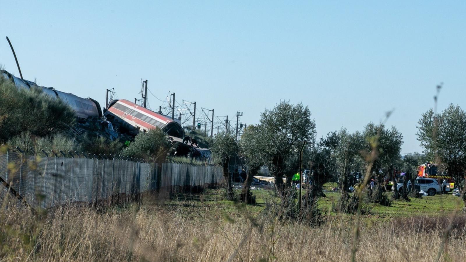 Uno de los trenes accidentados, a 28 de octubre de 2026, en Urda, Toledo, Castilla-La Mancha (España)