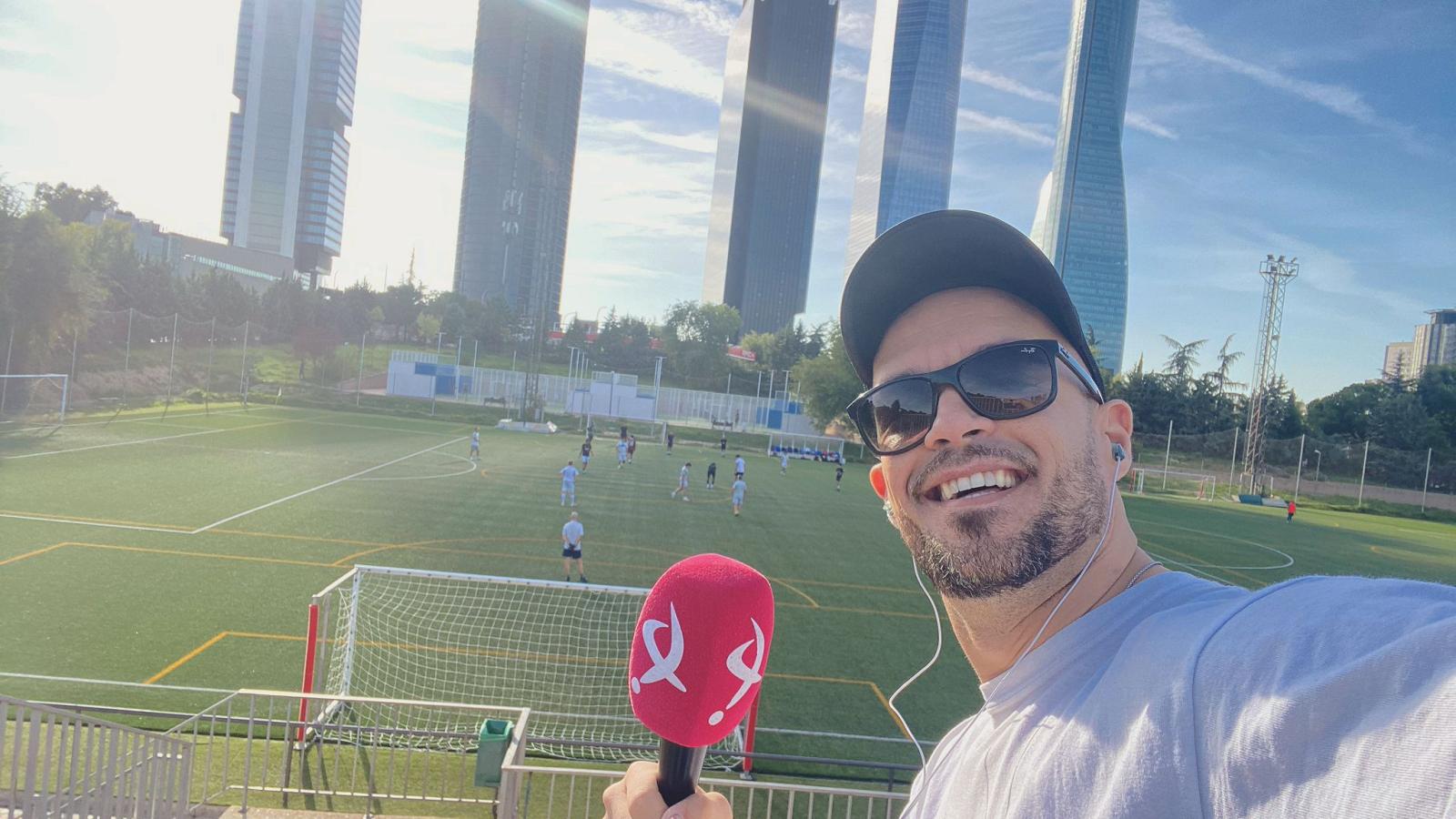 Fernando Sosa en el campo de Vicente del Bosque en Madrid.